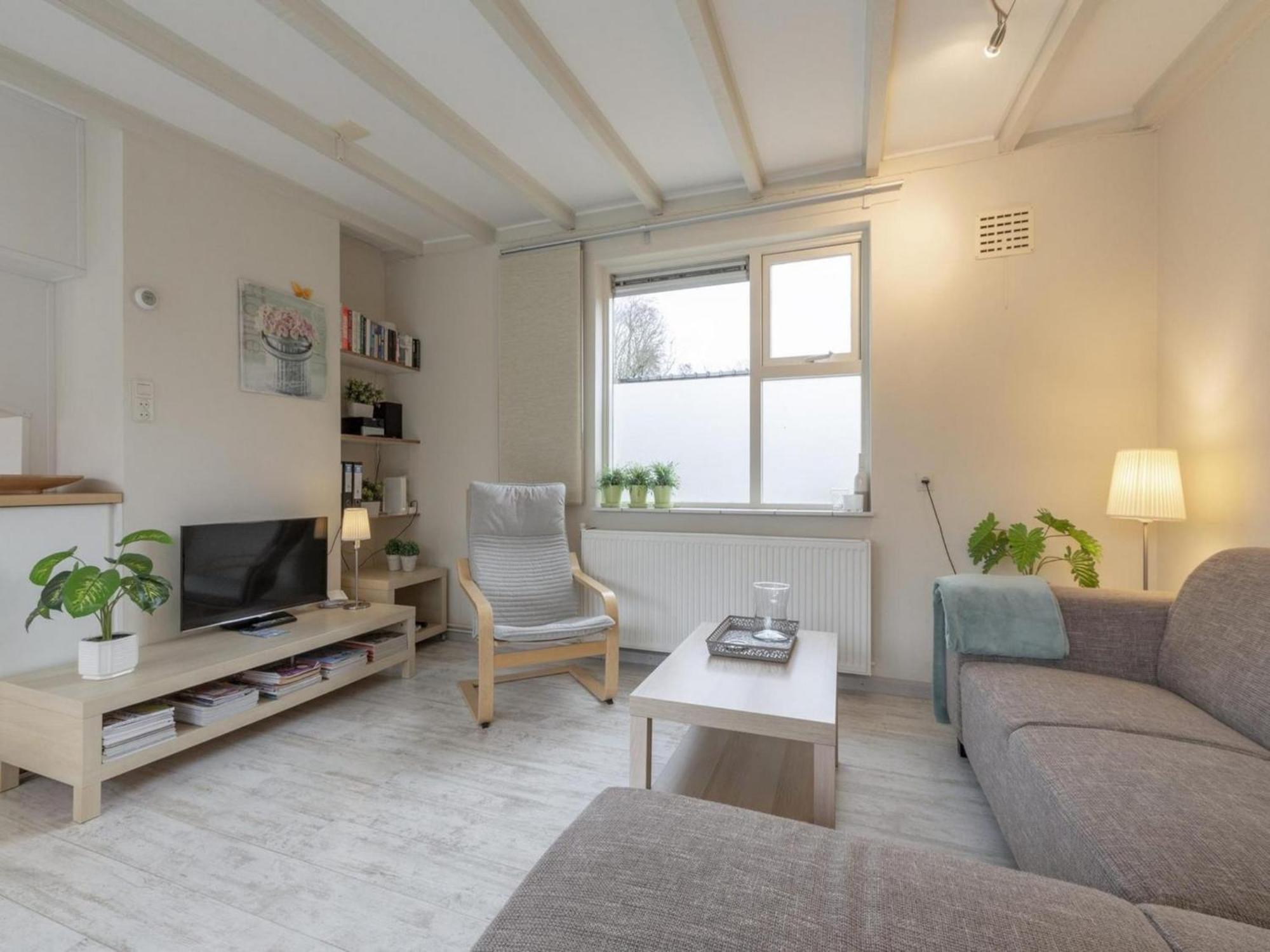 Stylish Bungalow With A Large Garden Sint Maartensvlotbrug Экстерьер фото